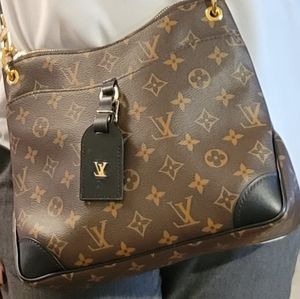 LV Odeon PM.  This sale only includes the handbag and strap.No box/receipt.